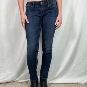 Silver Aiko Dark Wash Low-Rise Skinny Jeans W28/L29